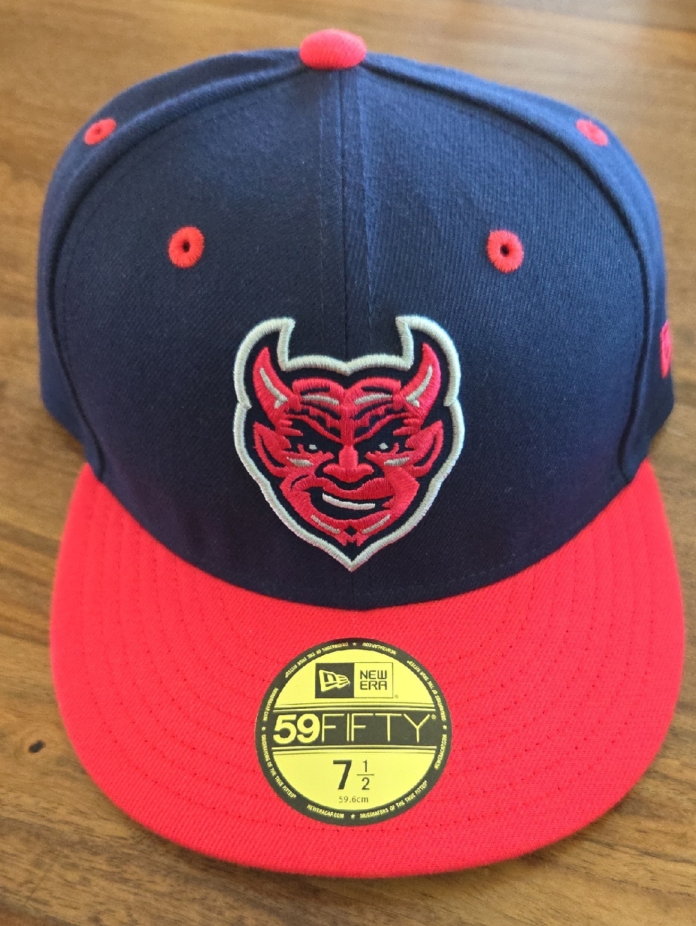 Demonios de Des Moines New Era Navy and Red Fitted Cap